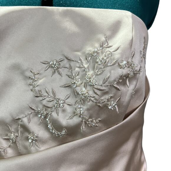 David's Bridal Champagne Beige Wedding Gown Size 18 Altered - Picture 5 of 14